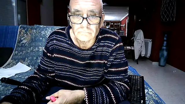 Snapshot of maduroguapo chatting on November 2025 09:40:01 PM maduroguapo online show from November 2025 09:40:01 PM