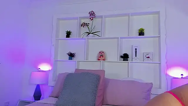 Jenifer Diaz online show from April 2026 02:12:02 PM