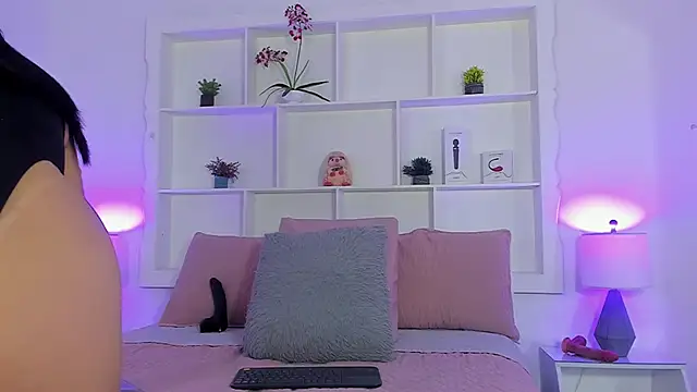 Jenifer Diaz online show from February 2026 03:02:02 PM