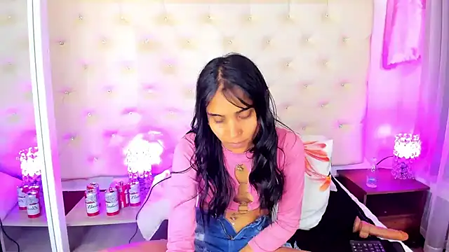 sophie pariss online show from February 2025 09:44:02 AM