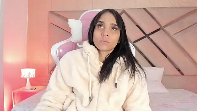 sophie pariss online show from April 2026 03:35:01 AM