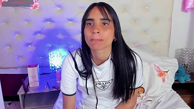 sophie pariss online show from March 2025 08:41:02 AM