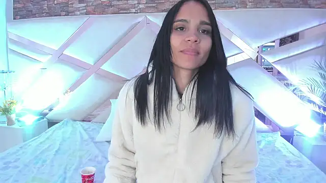 sophie pariss online show from February 2026 03:28:01 AM