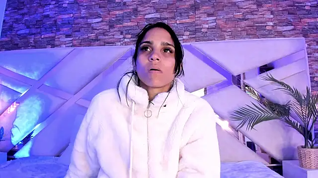 sophie pariss online show from December 2025 04:12:02 AM