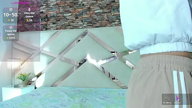 sophie pariss online show from February 2026 02:44:02 AM