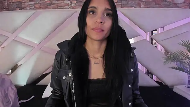 sophie pariss online show from February 2026 02:44:02 AM