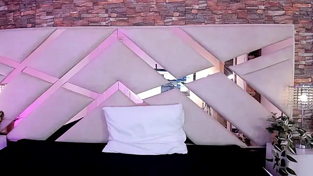 sophie pariss online show from December 2025 03:29:02 AM