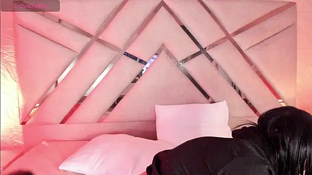 sophie pariss online show from April 2026 03:10:02 AM