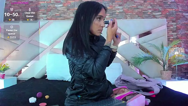 sophie pariss online show from February 2026 02:40:02 AM