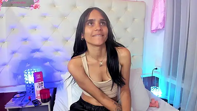 sophie pariss online show from March 2025 08:59:01 AM