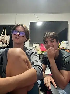 Alex and Fabian online show from May 2026 04:34:02 AM