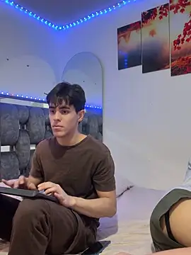 Alex and Fabian online show from February 2026 04:32:02 AM