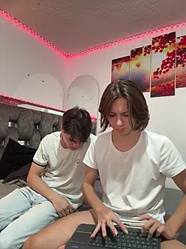 Alex and Fabian online show from March 2026 04:38:01 AM