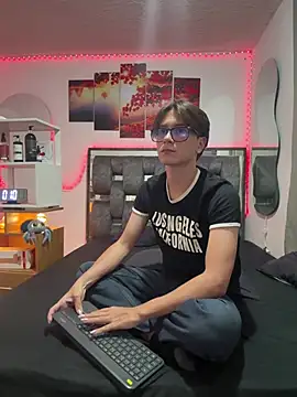 Alex and Fabian online show from May 2026 04:56:02 AM
