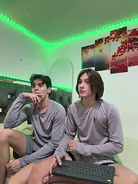 Alex and Fabian online show from March 2026 03:35:02 AM