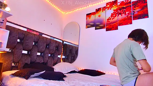 Snapshot of Alex_and_Fabian chatting on November 2025 08:34:02 PM Alex and Fabian online show from November 2025 08:34:02 PM