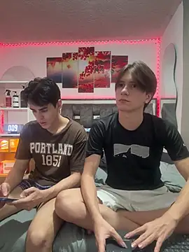 Alex and Fabian online show from May 2026 01:33:01 AM