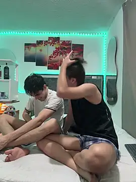 Alex and Fabian online show from April 2026 03:08:01 AM