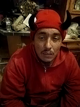 Snapshot of wilsons12 chatting on November 2025 03:32:01 AM wilsons12 online show from November 2025 03:32:01 AM