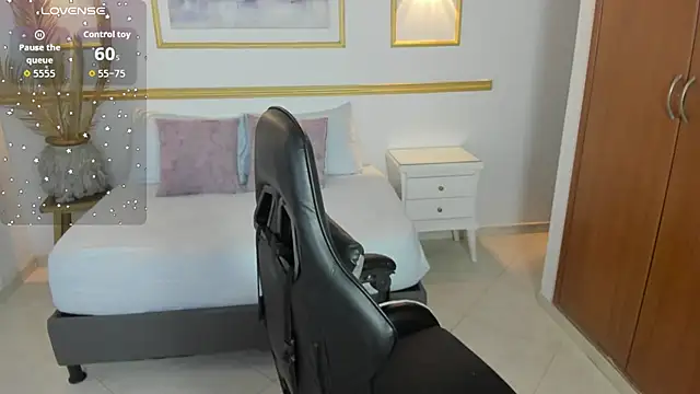 lia sexx19 online show from November 2025 02:15:02 AM