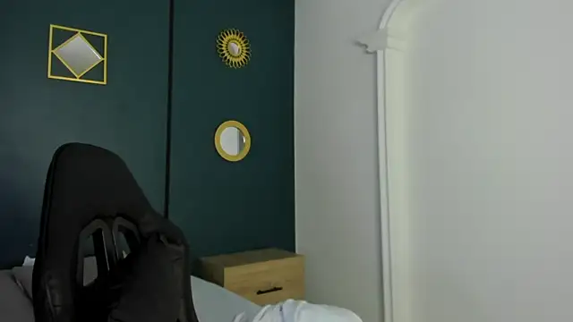 lia sexx19 online show from March 2026 02:27:01 AM