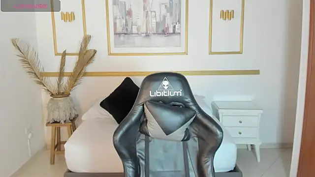 lia sexx19 online show from November 2025 02:23:02 AM