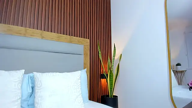 maroly 21 online show from November 2025 12:16:02 PM