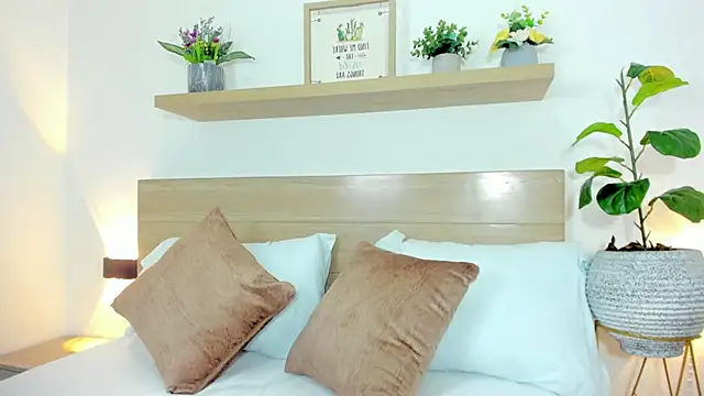 maroly 21 online show from October 2025 07:13:02 PM