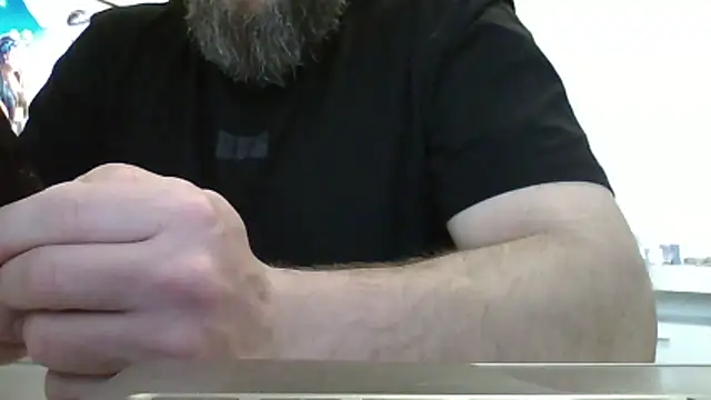 Snapshot of FROL83 chatting on May 2026 04:09:02 PM FROL83 online show from May 2026 04:09:02 PM