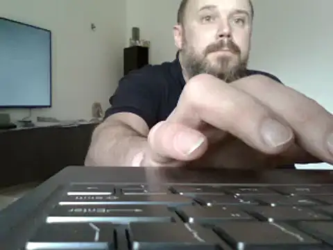 FROL83 online show from April 2026 03:51:02 PM