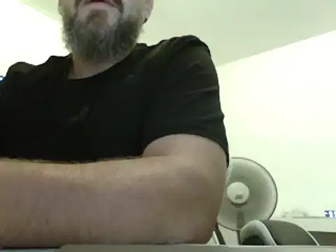 Snapshot of FROL83 chatting on July 2026 08:02:01 PM FROL83 online show from July 2026 08:02:01 PM