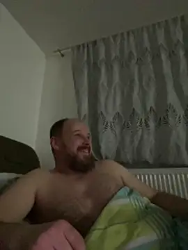 FROL83 online show from April 2026 07:42:02 PM