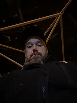 FROL83 online show from April 2026 08:27:01 PM