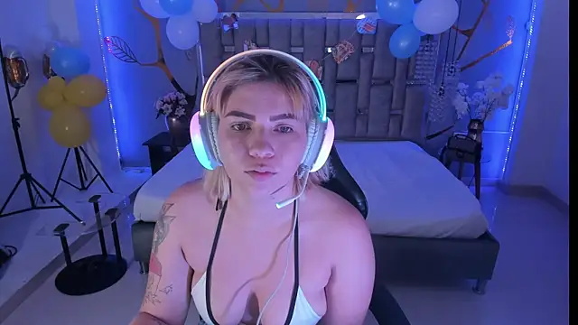 AlessiaDouce online show from September 2025 04:07:02 AM