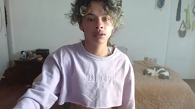 fenixmfx19 online show from February 2025 08:11:01 PM