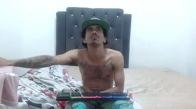 damian bottom bigcock online show from February 2025 09:49:01 PM