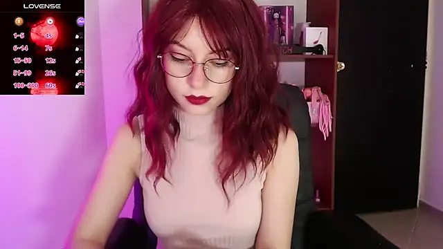 Snapshot of Celeste_Ford_18 chatting on November 2025 03:56:01 PM Celeste Ford 18 online show from November 2025 03:56:01 PM