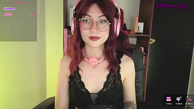 Snapshot of Celeste_Ford_18 chatting on May 2026 10:13:01 PM Celeste Ford 18 online show from May 2026 10:13:01 PM