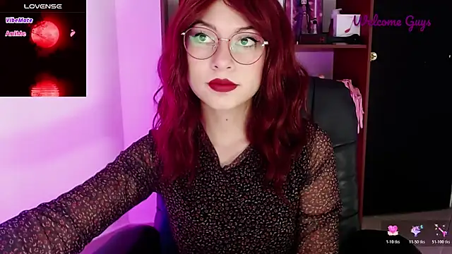 Snapshot of Celeste_Ford_18 chatting on November 2025 12:43:01 AM Celeste Ford 18 online show from November 2025 12:43:01 AM