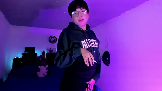 AnggelONfiree online show from February 2026 03:17:02 AM