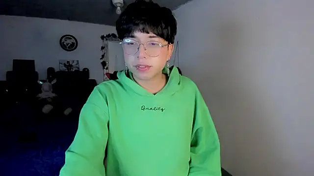 AnggelONfiree online show from February 2026 04:30:01 AM