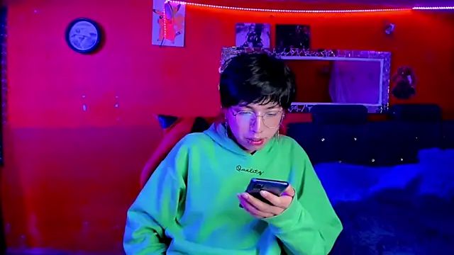 AnggelONfiree online show from March 2025 11:46:01 PM