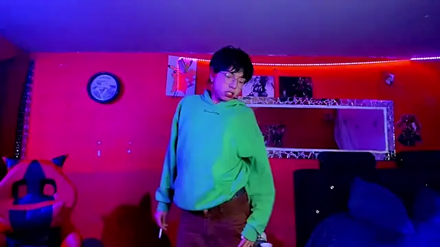 AnggelONfiree online show from March 2025 05:43:02 AM