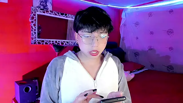 AnggelONfiree online show from September 2025 12:49:01 AM