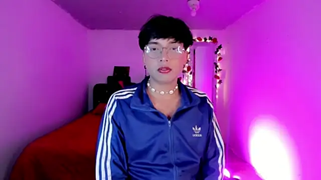 AnggelONfiree online show from November 2025 01:55:02 PM