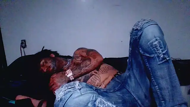 Snapshot of Azazelihornyasf chatting on December 2025 02:38:02 AM Azazelihornyasf online show from December 2025 02:38:02 AM