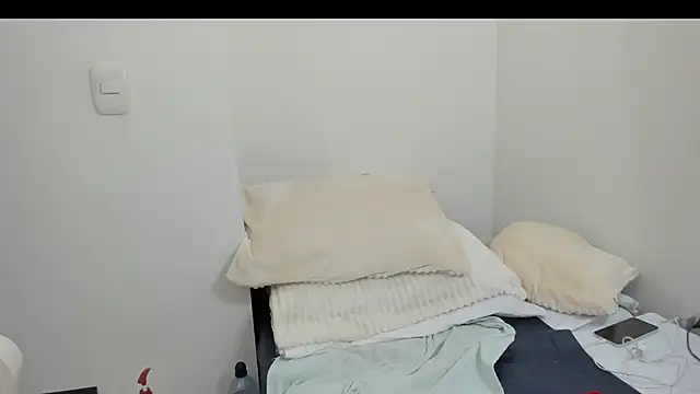 Bellaisa online show from December 2025 03:21:02 PM