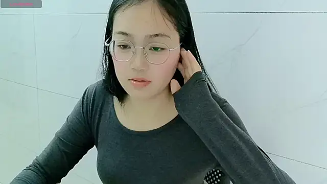 Snapshot of luoxuwen chatting on February 2025 05:51:01 AM luoxuwen online show from February 2025 05:51:01 AM