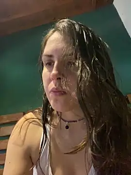 isadelasestrellas online show from December 2025 08:47:01 PM