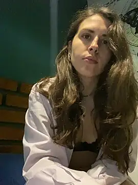 isadelasestrellas online show from March 2026 12:30:02 PM